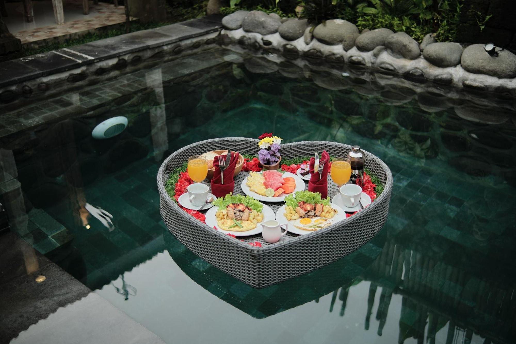 Pratiwi Ubud Villa Exterior photo