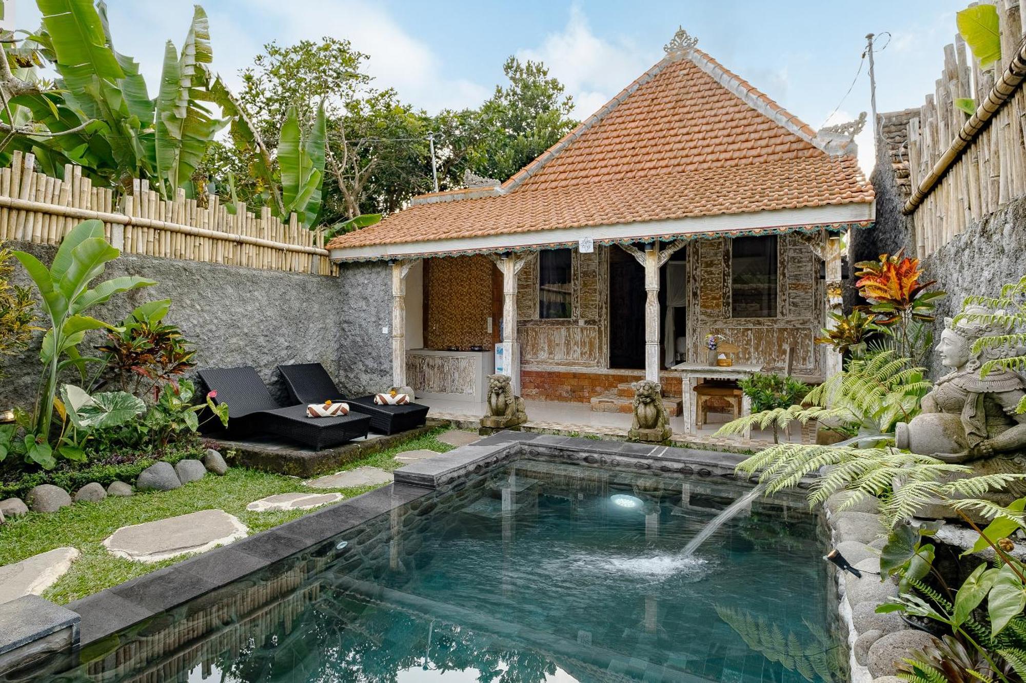 Pratiwi Ubud Villa Exterior photo