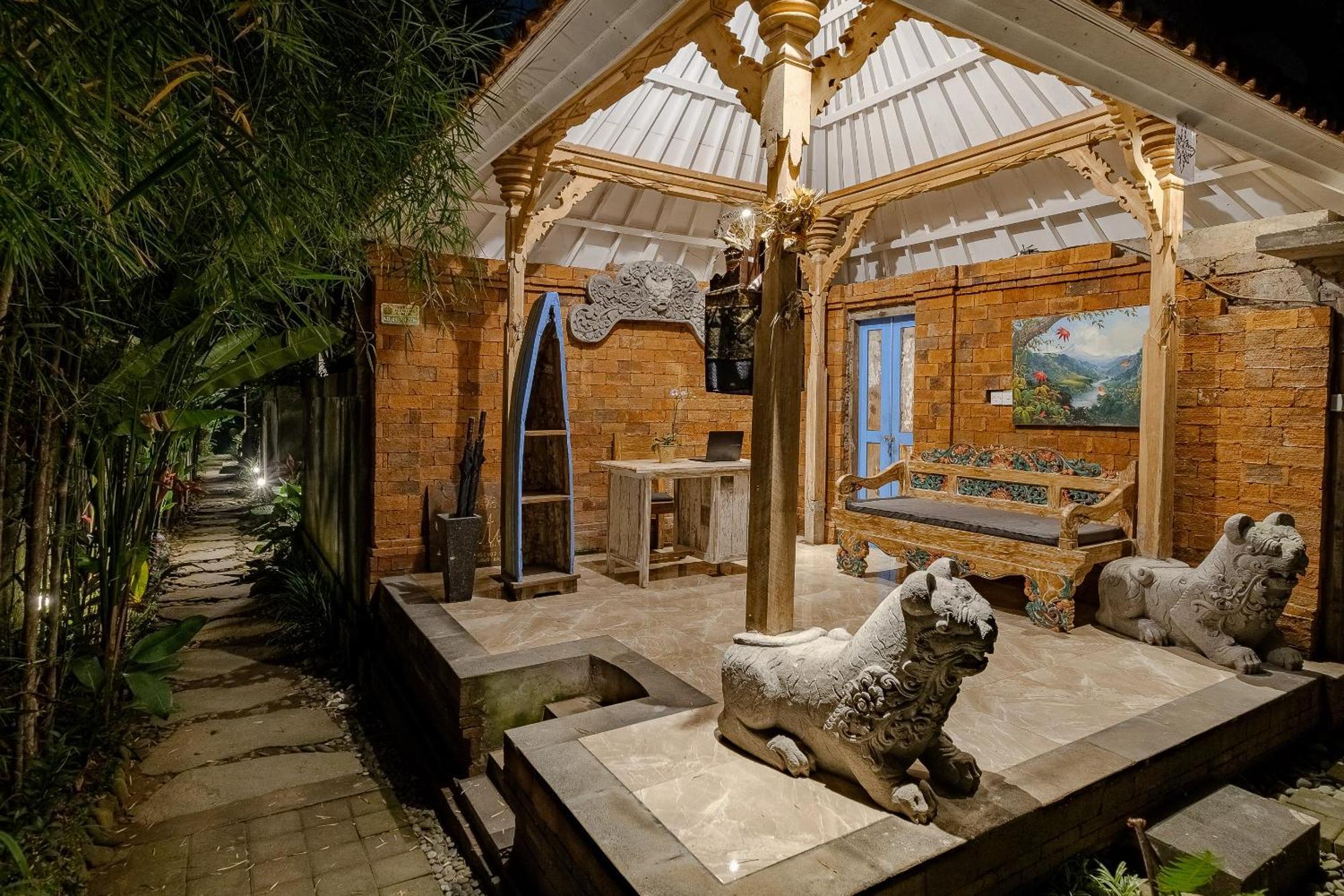 Pratiwi Ubud Villa Exterior photo