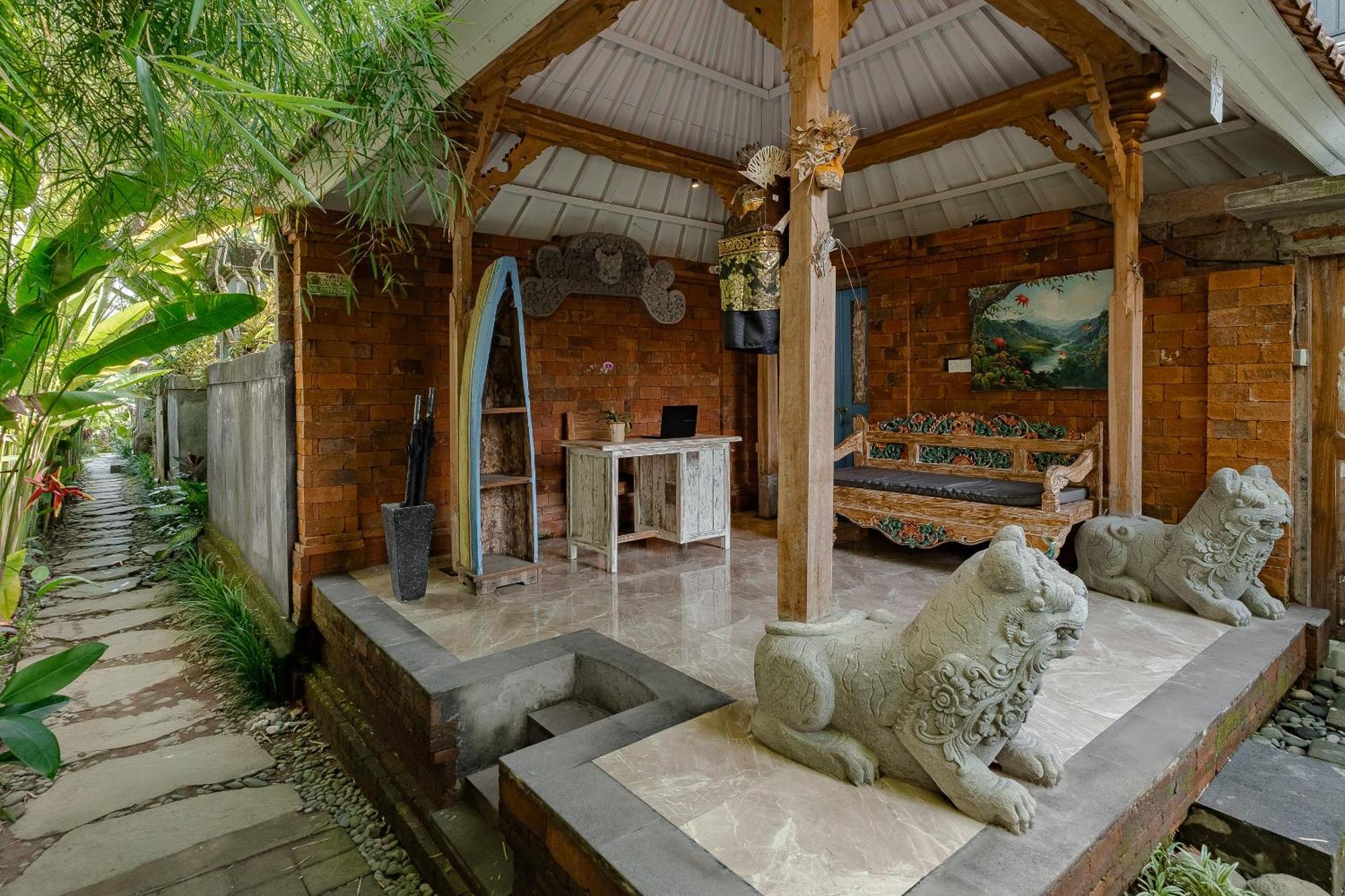 Pratiwi Ubud Villa Exterior photo